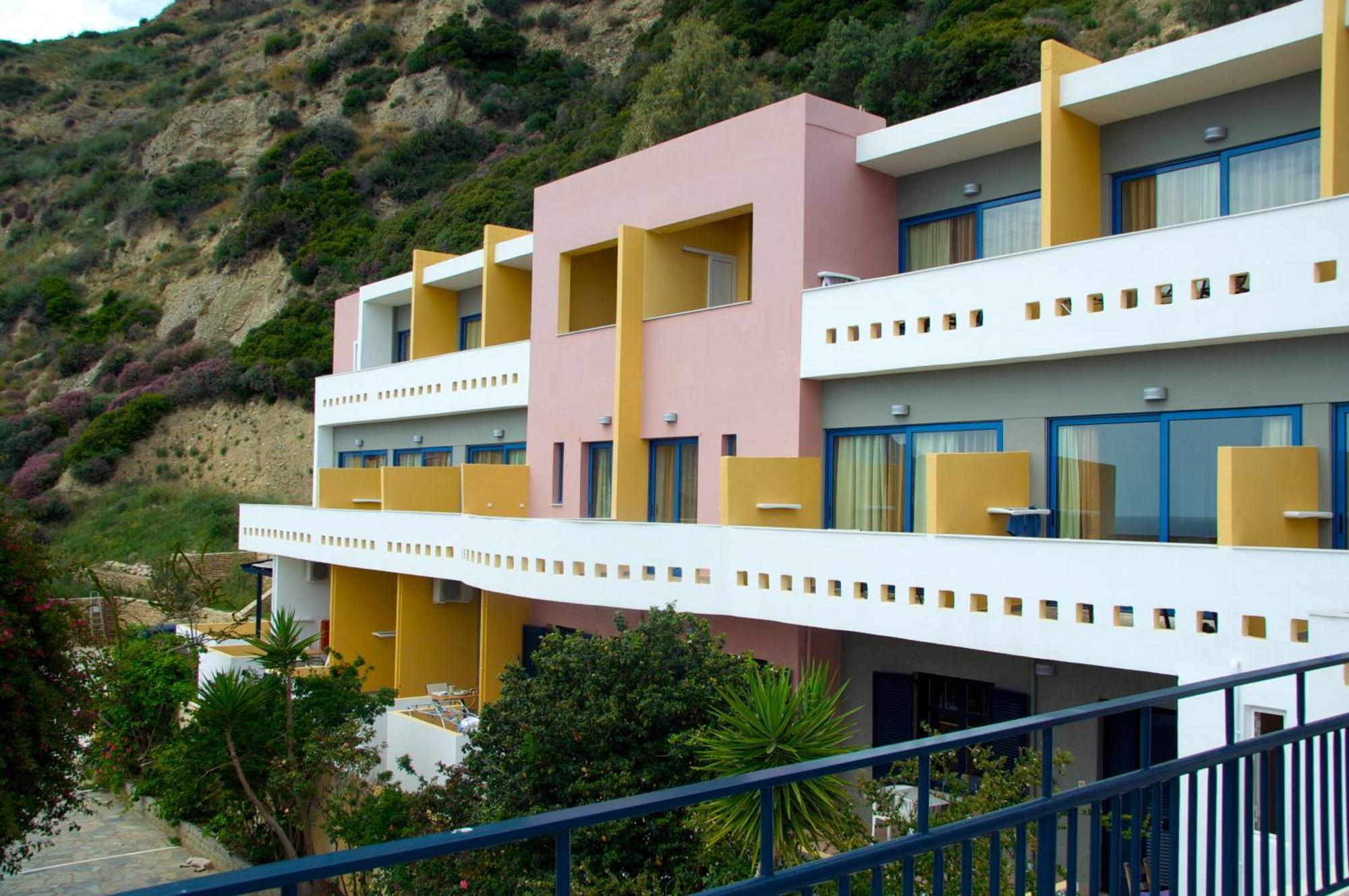 פלאקיאס Horizon Beach Hotel מראה חיצוני תמונה